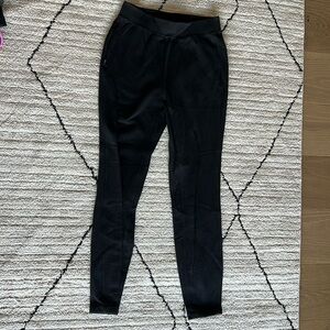 Lululemon Jogger with Zipper pockets